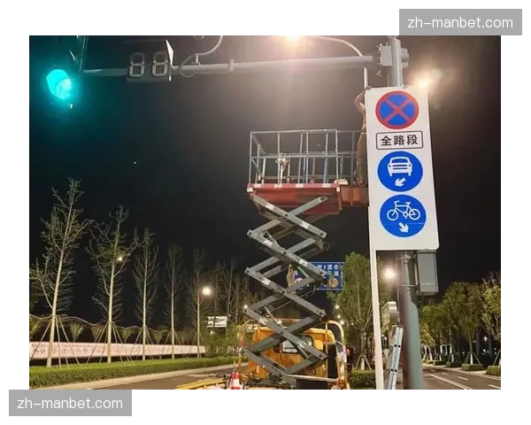 智慧路灯与监控杆集成救助呼叫装置 构建了赛事区域的物理安全网络